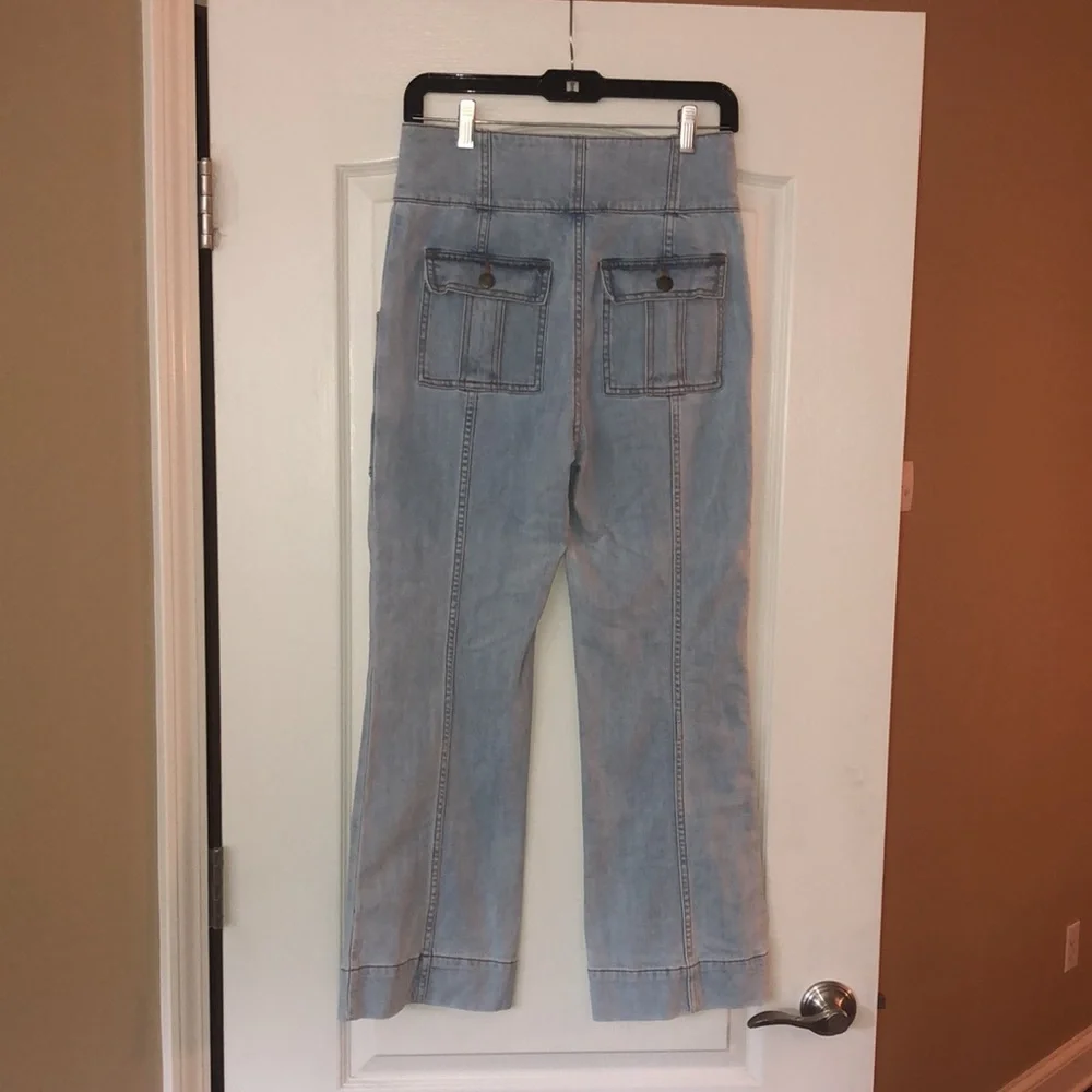 Ulla Johnson High-Rise Wide Leg Light Wash Ellis Jeans, Size 6. - Picture 7 of 15
